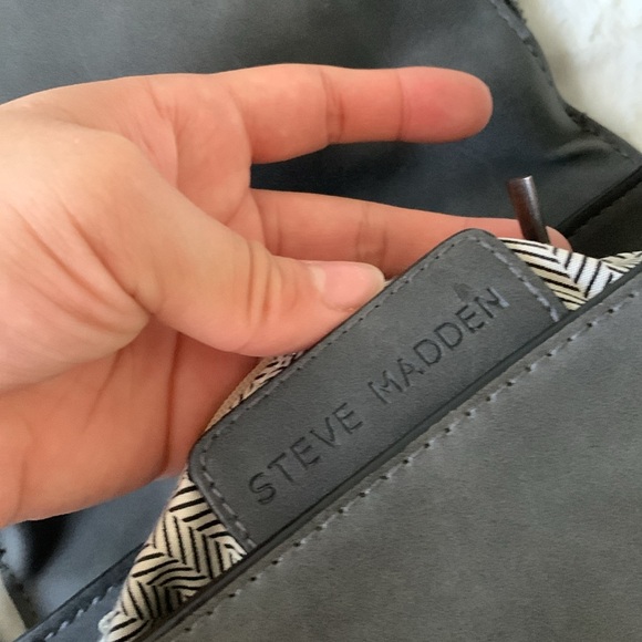 Steve Madden grey fringe bag - Picture 5 of 5